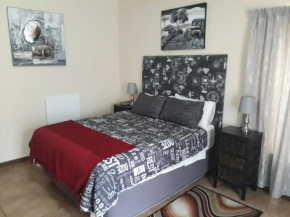 53 ON WEBBER GUEST HOUSE